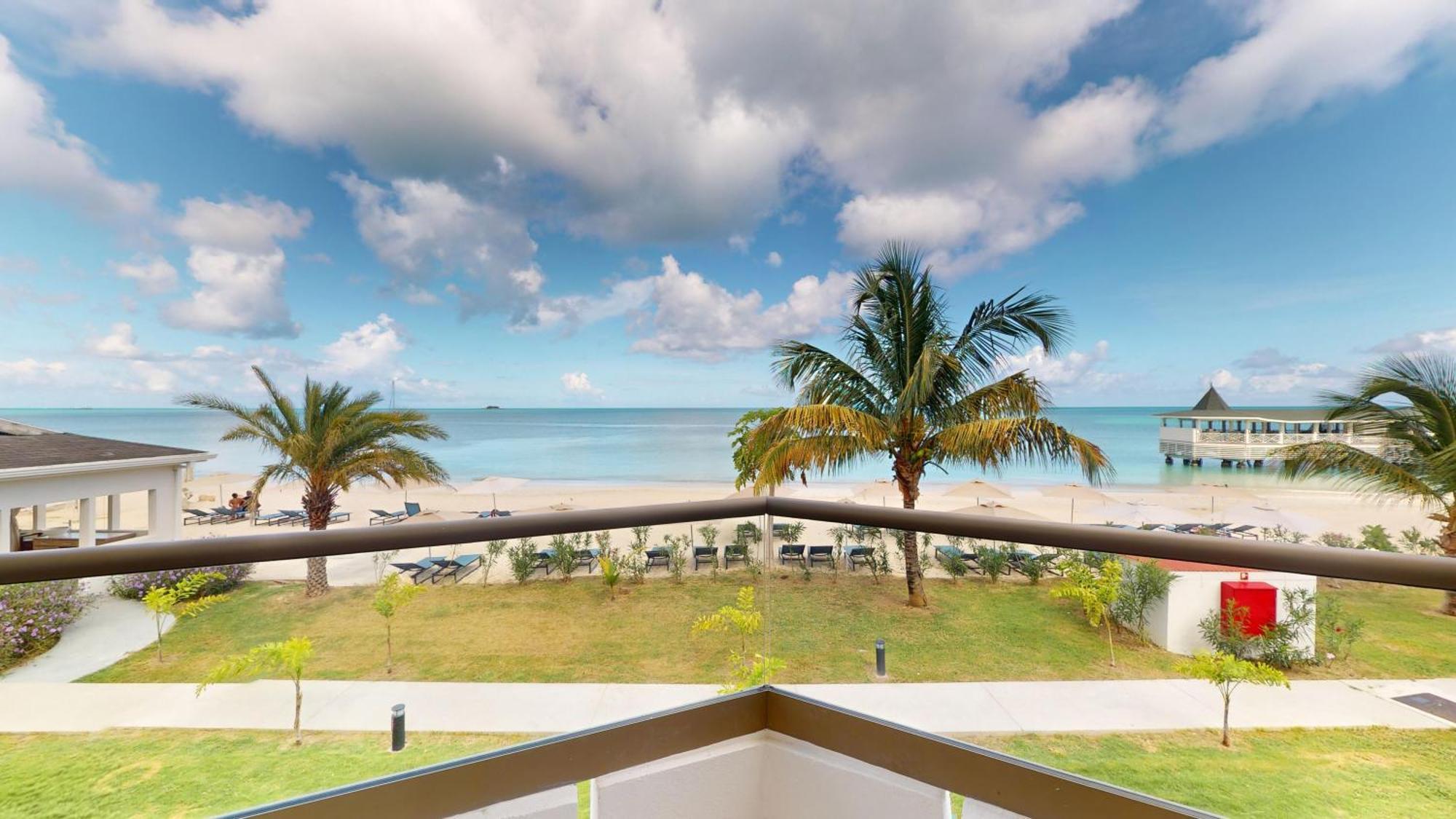 Royalton Chic Antigua, An Autograph Collection All-Inclusive Resort - Adults Only セントジョンズ エクステリア 写真